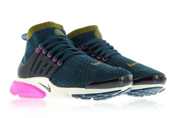 Nike-Air-Presto-Flyknit-Ultra-Turquoise-Olive-Blast-2-681x455