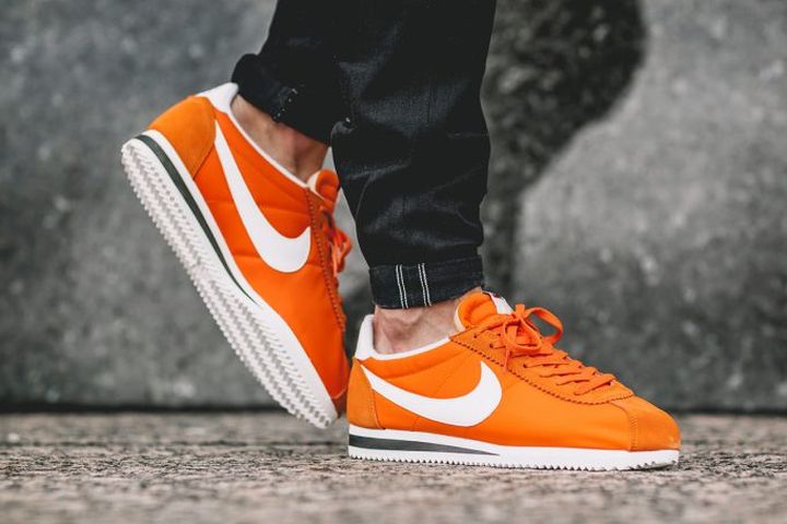 Nike-Classic-Cortez-Nylon-AW-Clay-Orange-681x454