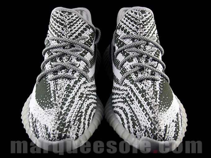 glow-in-the-dark-yeezy-350-boost-v2-3-681x511