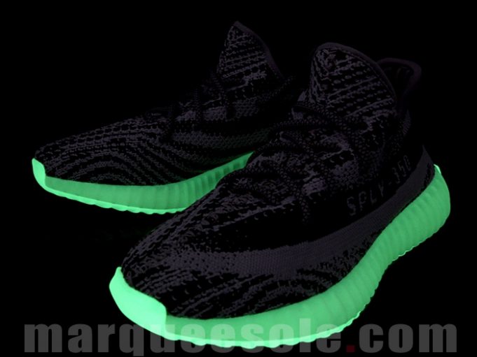 glow-in-the-dark-yeezy-350-boost-v2-4-681x511