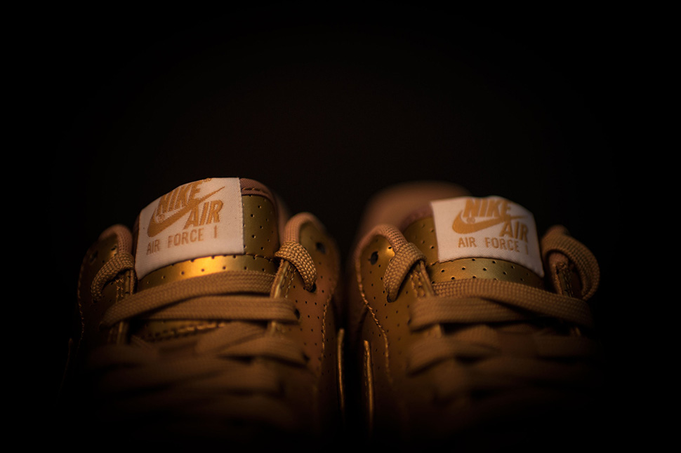 nike-air-force-1-gold_04