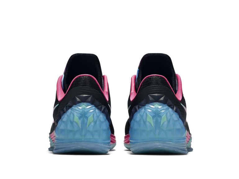 nike-kobe-venomenon-5-black-pink-blast_04