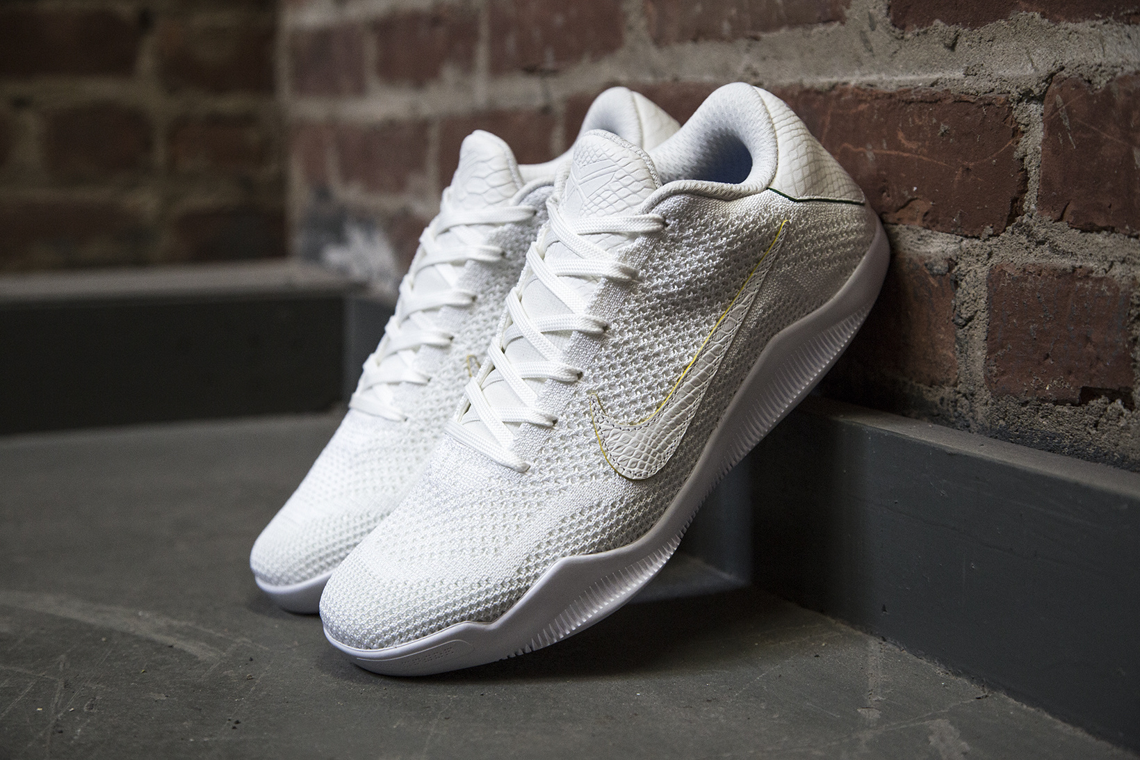 nikelab-kobe-xi-elite-low-brazil-1