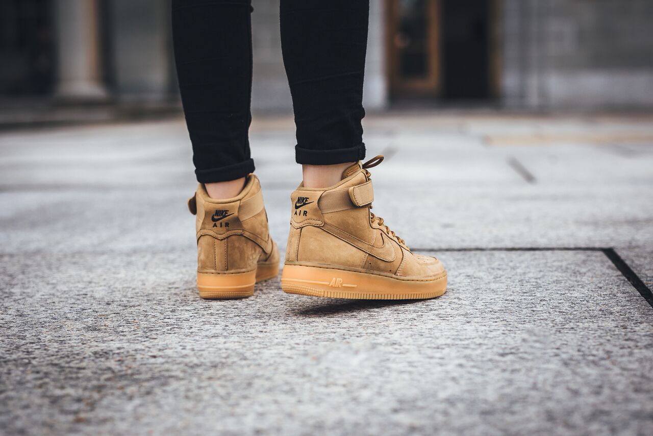 nike-air-force-1-high-flax_02
