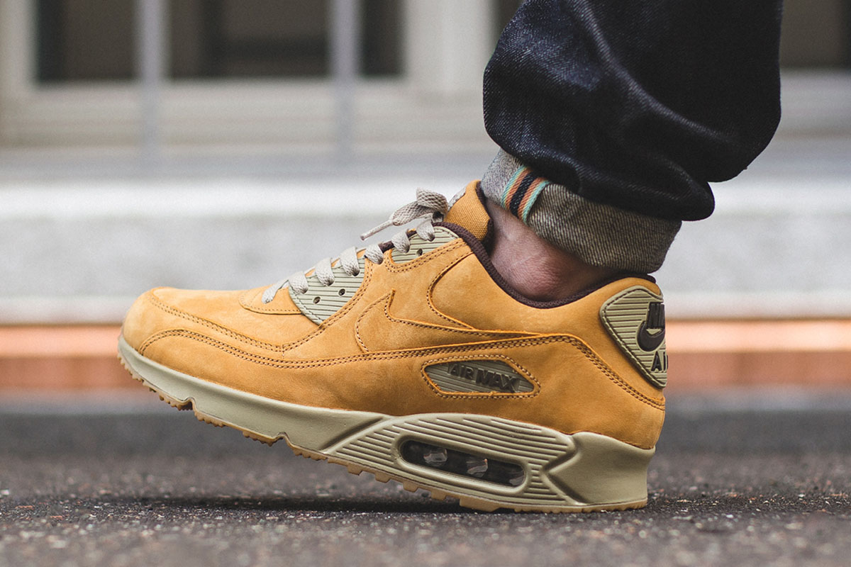 nike-air-max-90-winter-premium-bronze-3