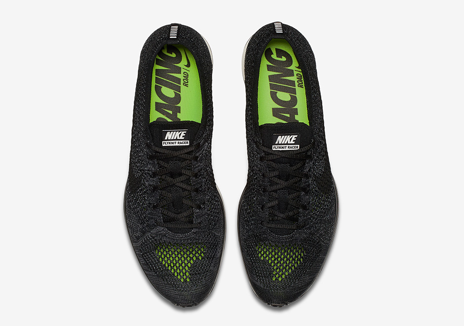nike-flyknit-racer-blackout-04