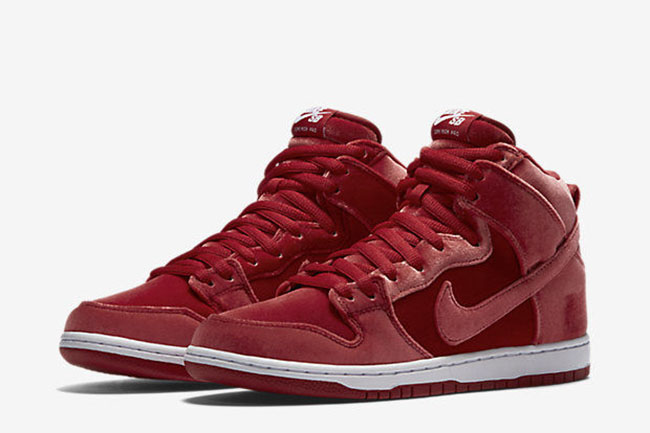 nike-sb-dunk-high-santa-claus-2