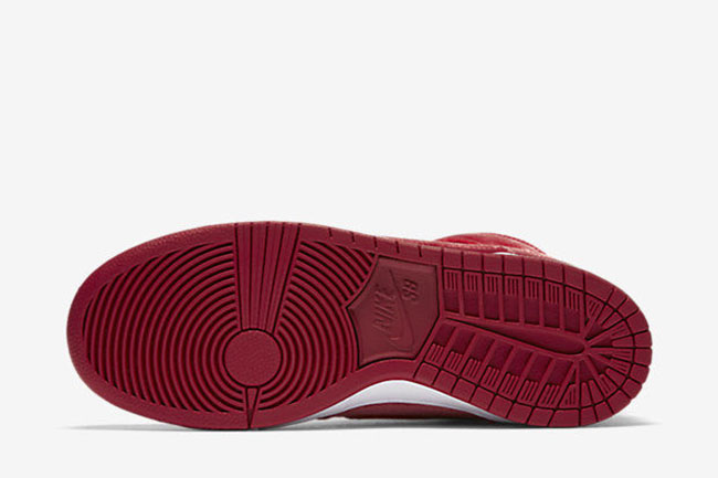 nike-sb-dunk-high-santa-claus-6