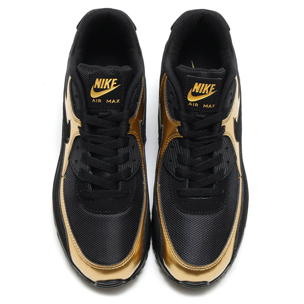 nike-sportswear-black-and-gold-pack-10