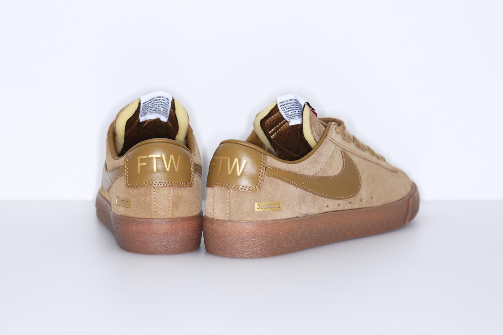 supreme-nike-sb-blazer-low-pack-3