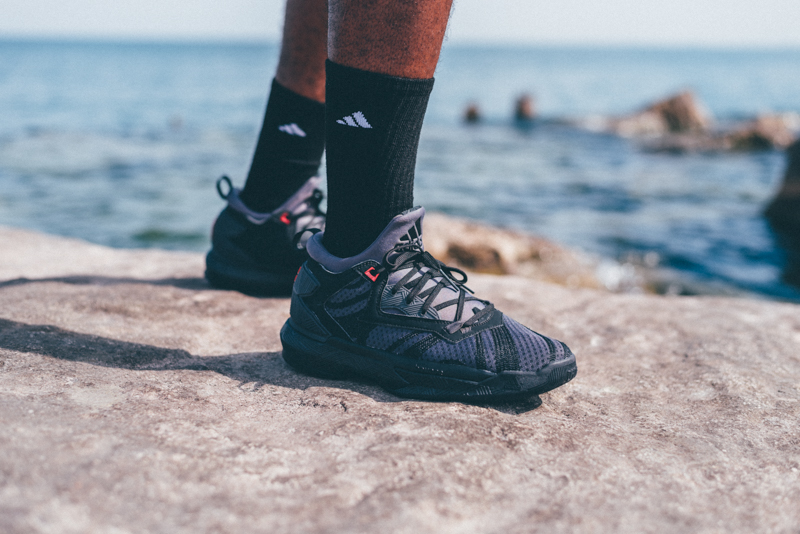 d-lillard-damian-shark-adidas-hoops-modern-notoriety-06