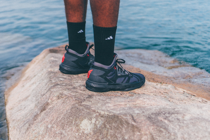 d-lillard-damian-shark-adidas-hoops-modern-notoriety-08