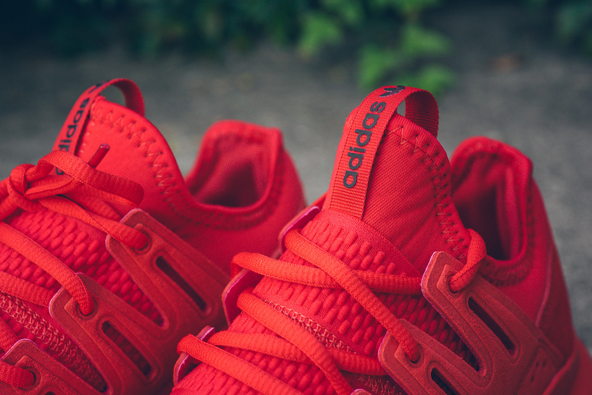 adidas-tubular-radial-triple-red-4