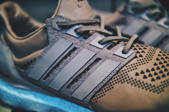 adidas-ultra-boost-hender-scheme-custom-6-681x452