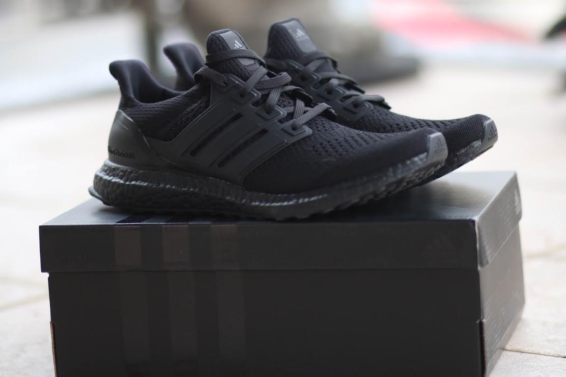 adidas-ultra-boost-triple-black