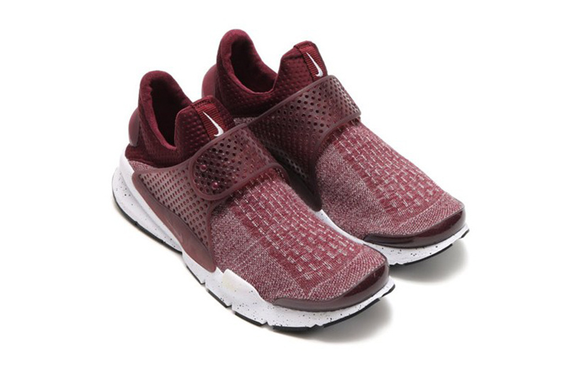 atmos-nike-sock-dart-burgundy-2