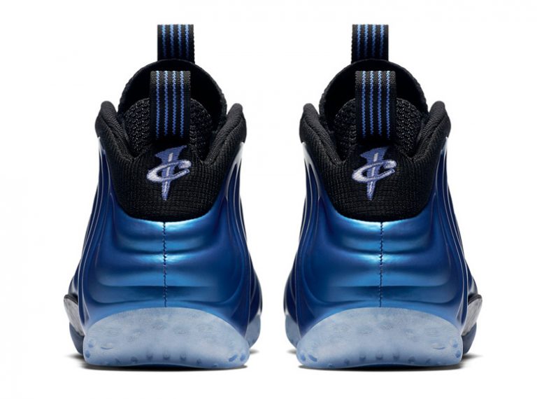 nike-air-foamposite-one-xx-og-royal-20th-anniversary-4-768x570