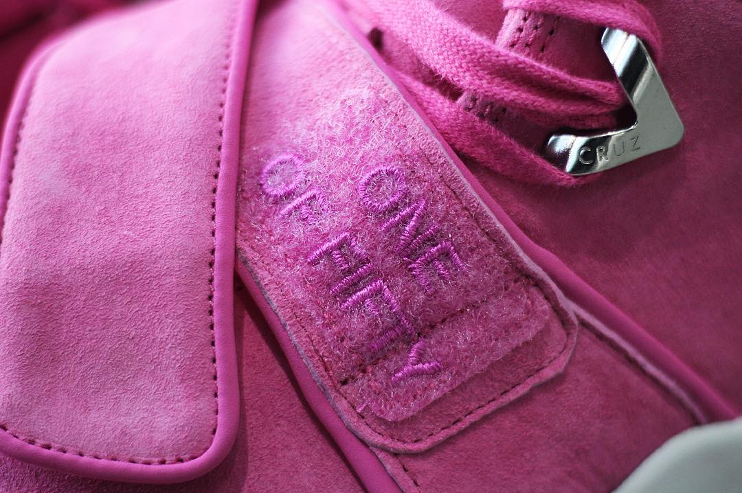 nike-air-trainer-cruz-think-pink-1