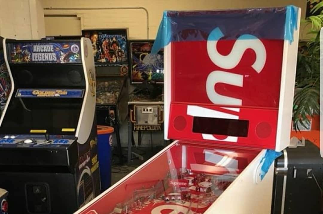 supreme-pinball-machine