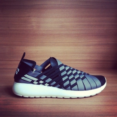 Nike Roshe Run Woven – Black – Grey – White