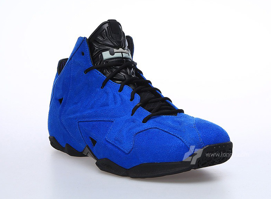blue-suede-nike-lebron-11-ext-2
