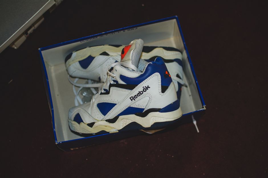 modern-notoriety-vintage-shoes-sneakers-digging-secret-undisclosed-rare-old-nike-air-adidas-reebok-fila-display_160