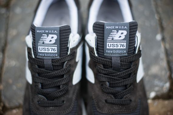 new balance-576-charcoal_04