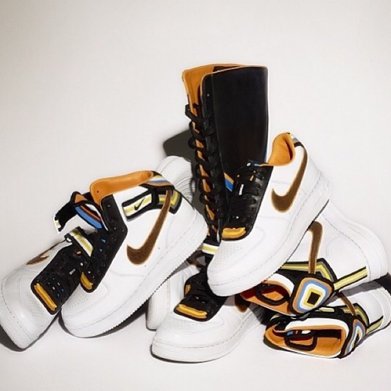 riccardo-tisci-nike-air-force-1-collection-rt-570x570