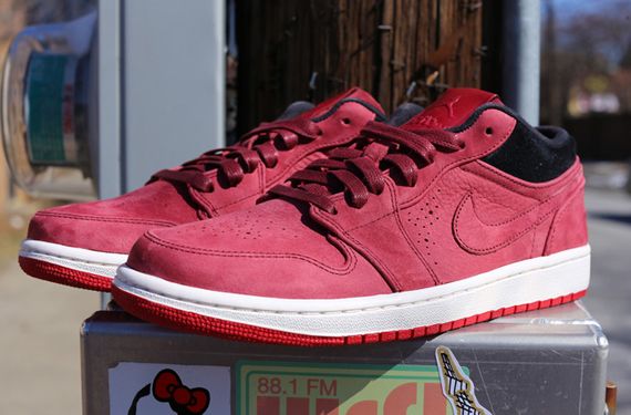 Air Jordan 1 Low Nouveau “Team Red”