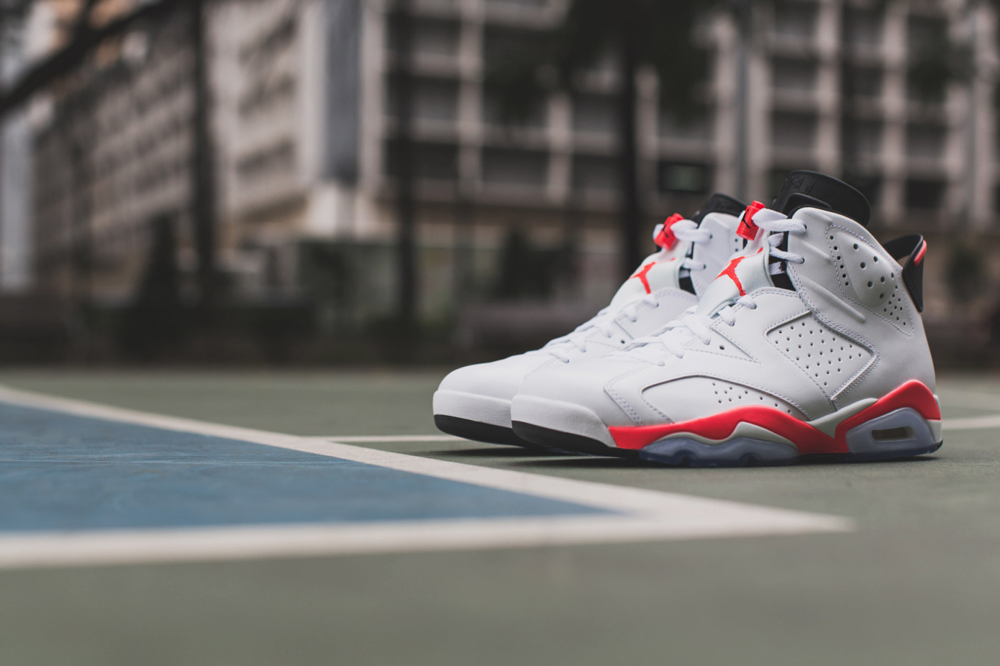 air-jordan-6-infrared-retro-1