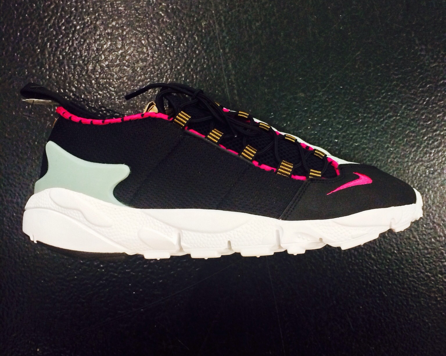 Nike Air Footscape “Solar Red”