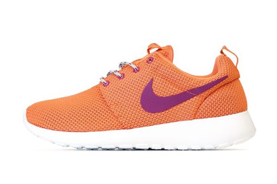 nike wmns-roshe-turf orange_03