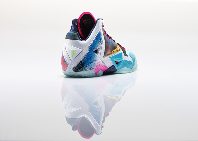 Lebron_XI_What_The_Right_3qtr_back_large