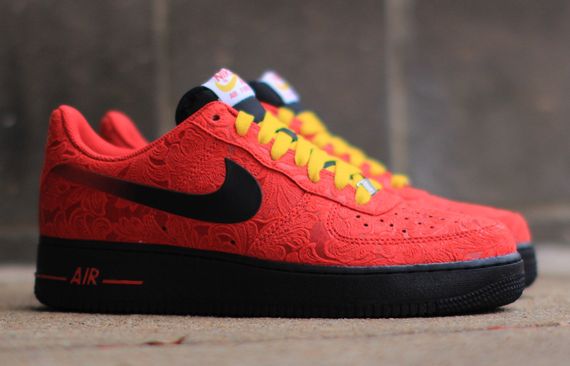 nike-air force 1 low-uni red paisley_02