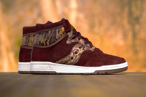 Packer Shoes x Saucony Hangtime “Brown Snake”