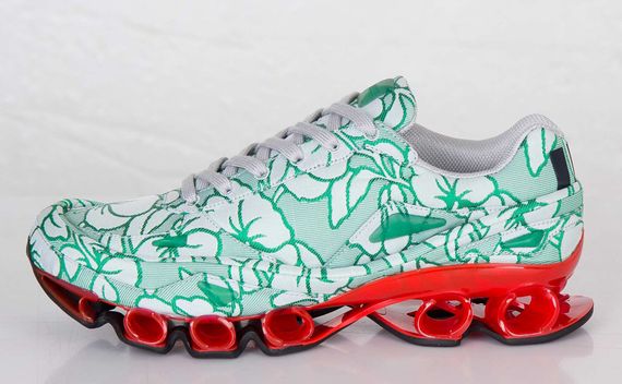 raf simons-adidas-bounce-floral_02