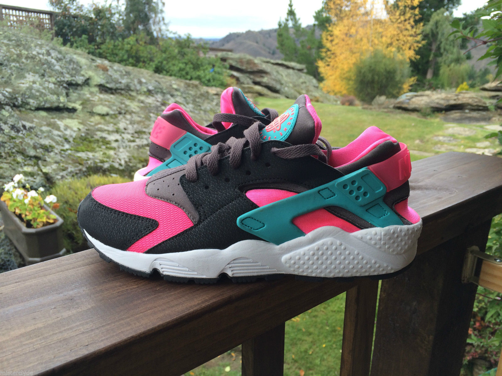 huaraches pink and green
