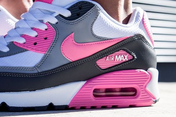 Nike WMNS Air Max 90 “Pink Glow”