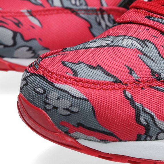 Reebok x Stash – Pump Running Dual “Excellent Red”