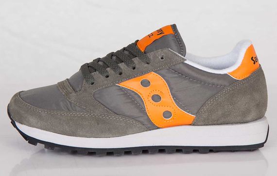 saucony-jazz-flight jacket_03