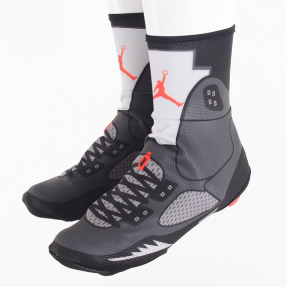 air-jordan-5-shoe-covers-06-570x570