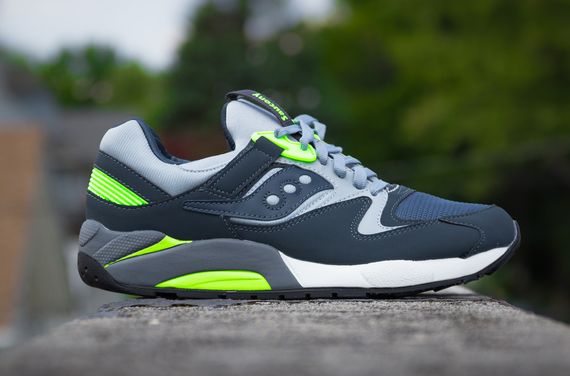 saucony-grid 9000-grey-neon