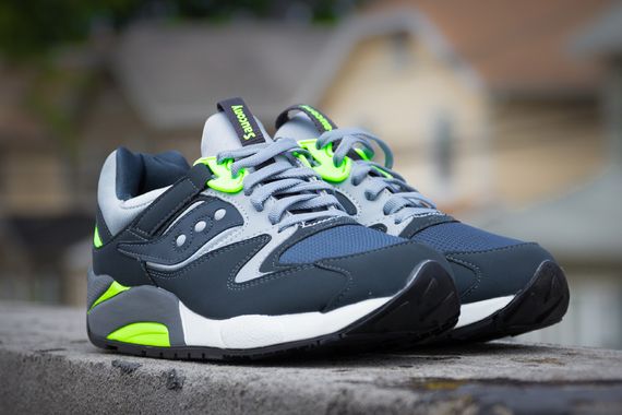 Saucony Grid 9000 – Grey & Neon