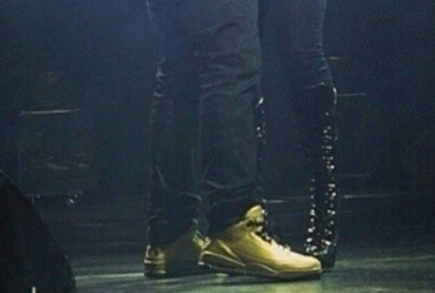Drake wears “Gold” Air Jordan 3 Retro