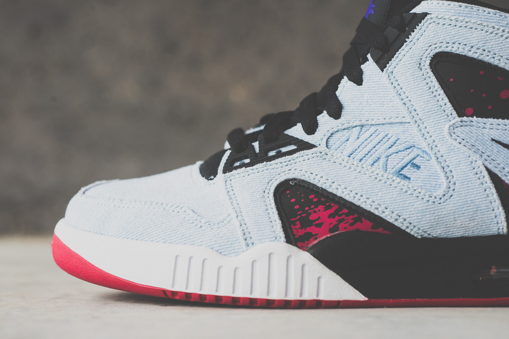 Nike Air Tech Challenge Hybrid “Washed Denim” – Available