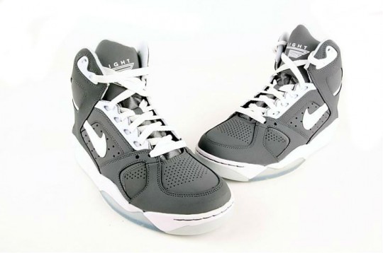 Nike-Air-Flight-Lite-High-Cool-Grey-2-540x358