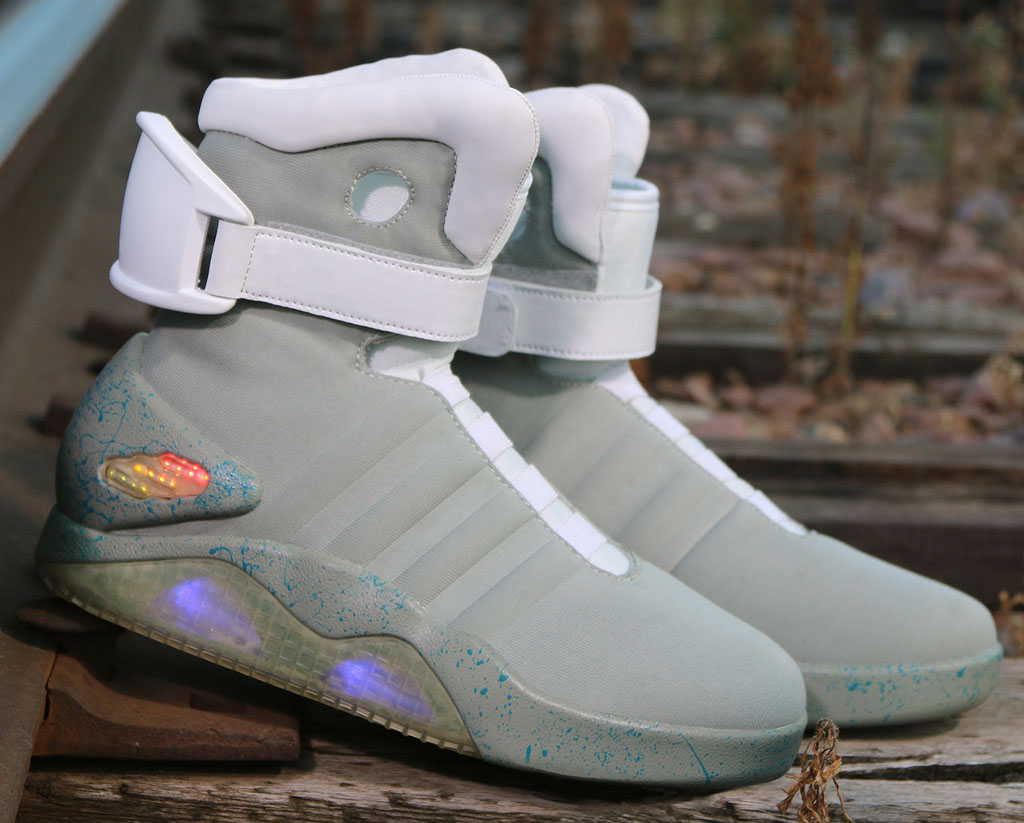 nike-mag-back-to-the-future-costume-shoes-03