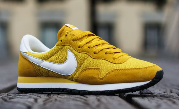 nike-air pegasus 83-gold lead-sulfur