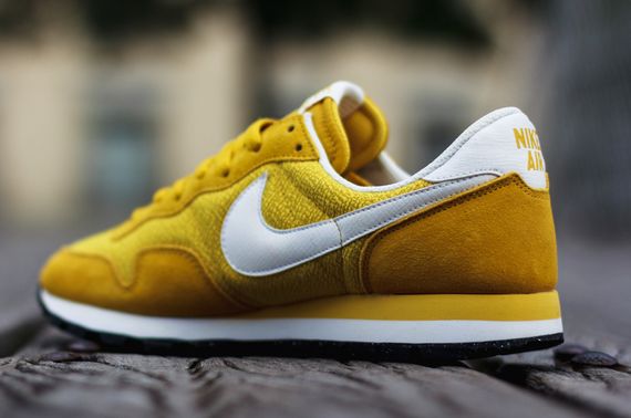 nike-air pegasus 83-gold lead-sulfur_02