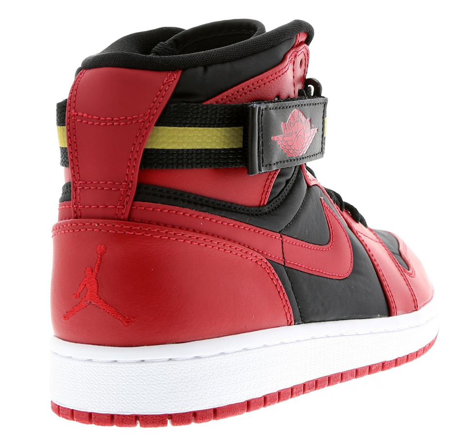 Air-Jordan-1-HI-Strap-Black-Gym-Red-heel